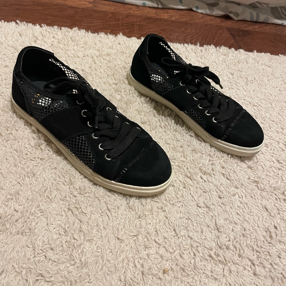 Yellow box Black Suede/Mesh Sneakers